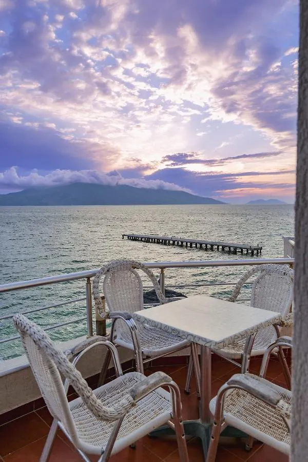 Grand Hotel Aita Vlore 4*, Radhime