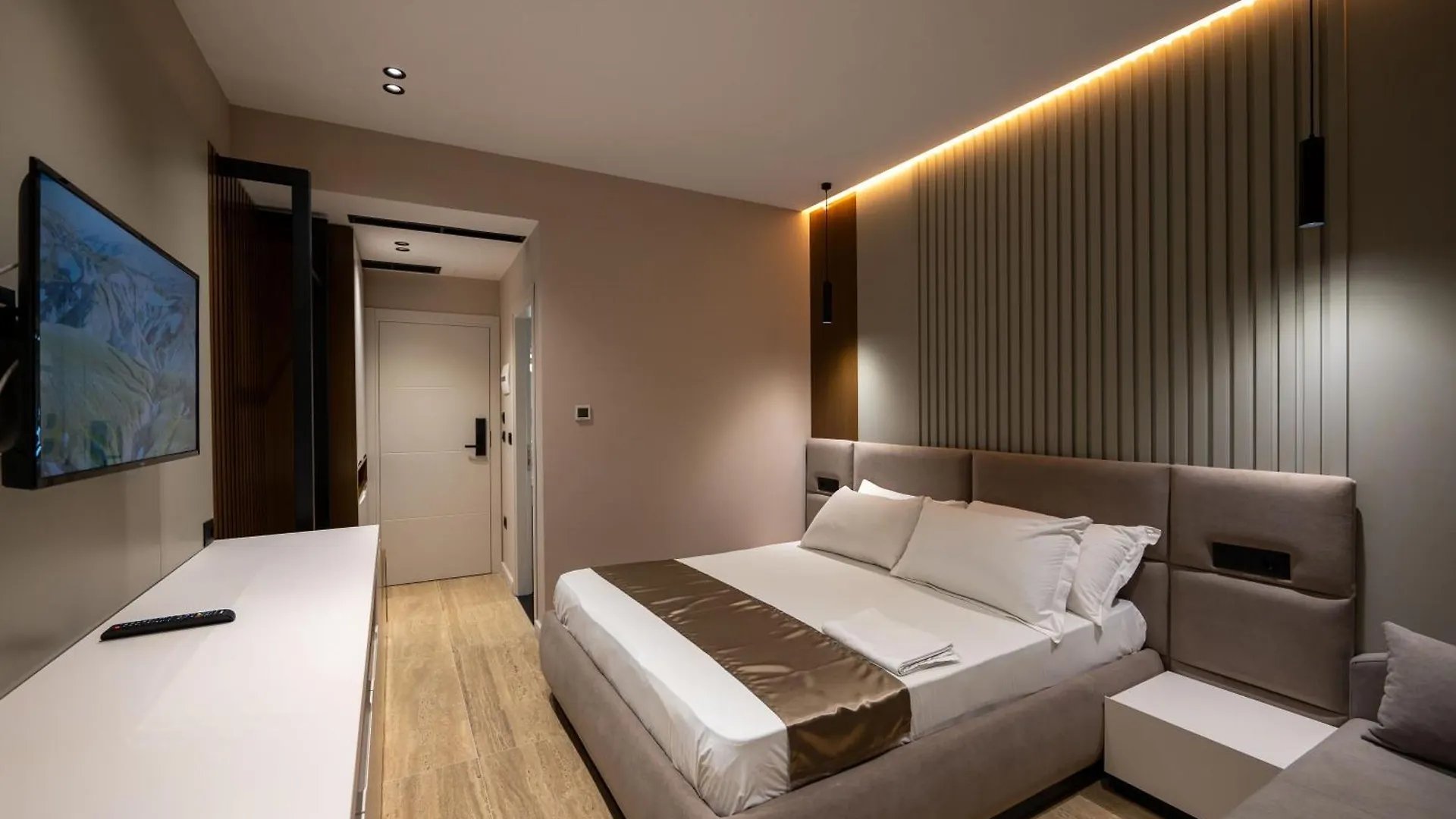 Grand Hotel Aita Vlore  Radhime